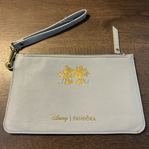Disney X Pandora Mickey Minnie Mouse Gray Grey Pouch Clutch Wristlet - Picture 1 of 5